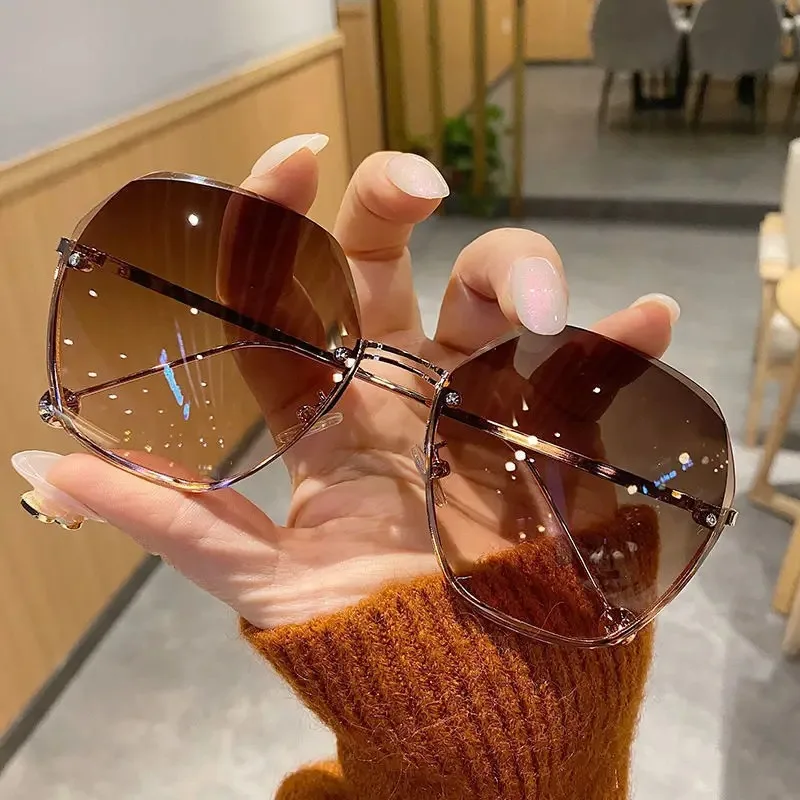 Designer Sunglasses - Kacamata Hitam Metal Poligonal Baru, Desain