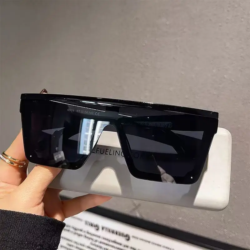 Kacamata Hitam Persegi Klasik  - Designer Sunglasses ulasan dan harga